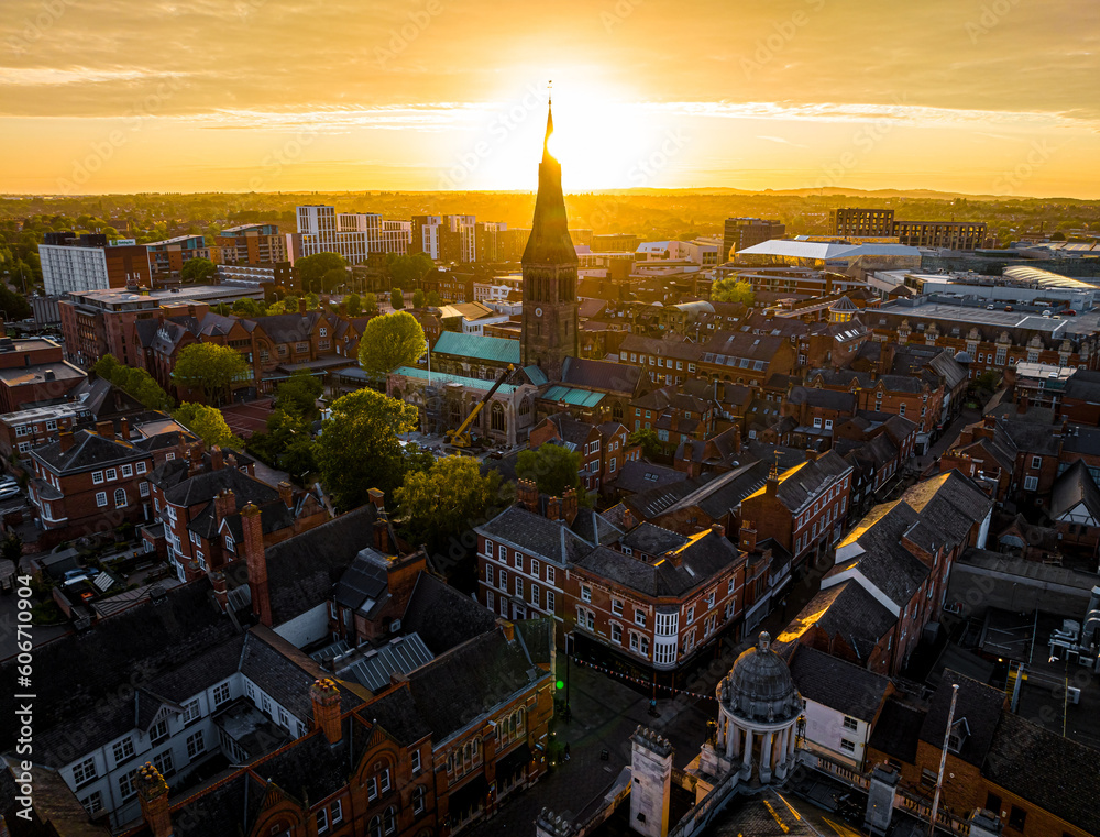 Φωτογραφία Aerial view of Leicester cathedral in Leicester, a city in England’s East Midlan