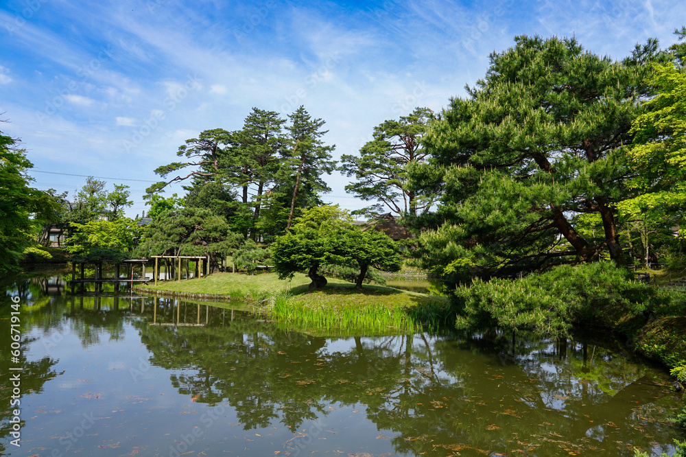 新緑の美しい奉先堂公園・五十公野御茶屋庭園（新潟県新発田市）