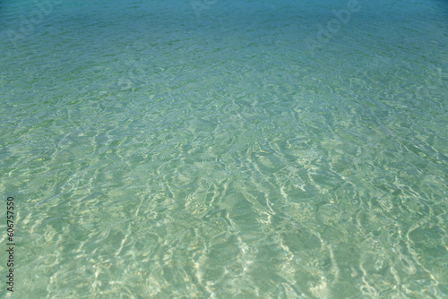 南の島の透明な海 © フォト うまいもん