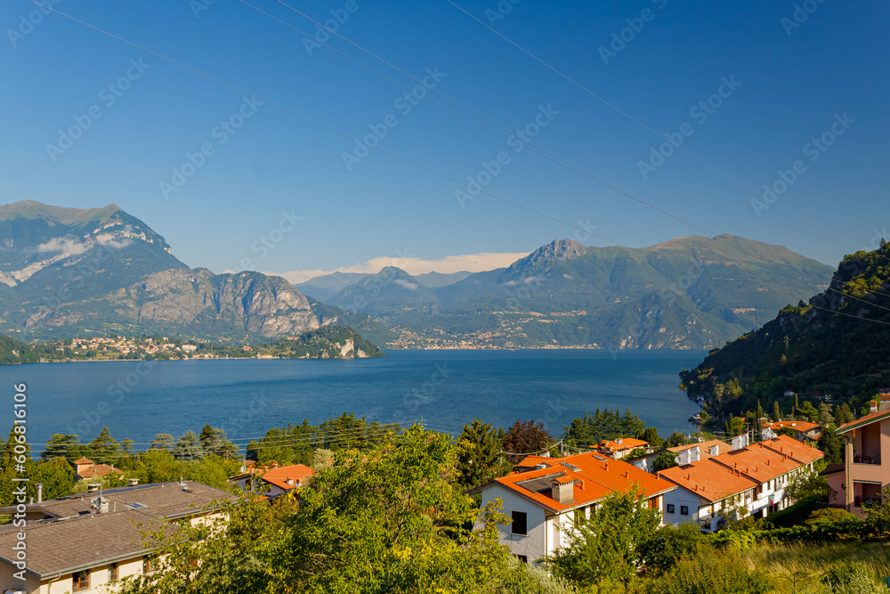 Fototapeta premium Lake Como, blue sky