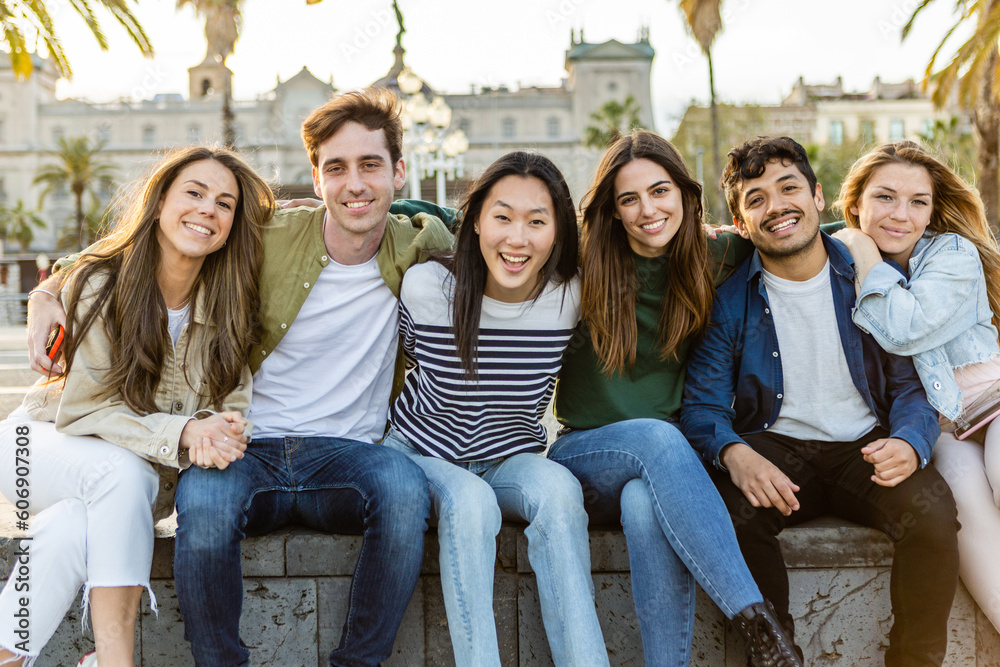Ταπετσαρία Group of diverse young people embracing each other sitting together