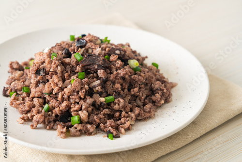 Stir-fried Chinese Olives with Minced Pork