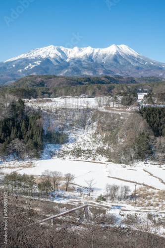 冬の御嶽山と開田高原
