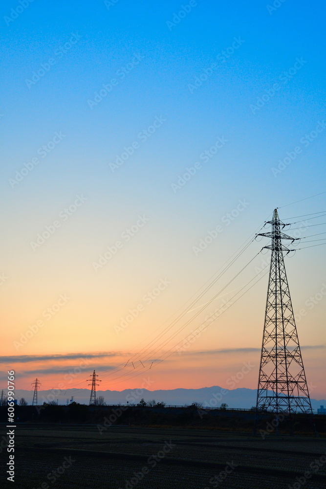 Fototapeta premium 越後平野の朝焼け(新潟県)