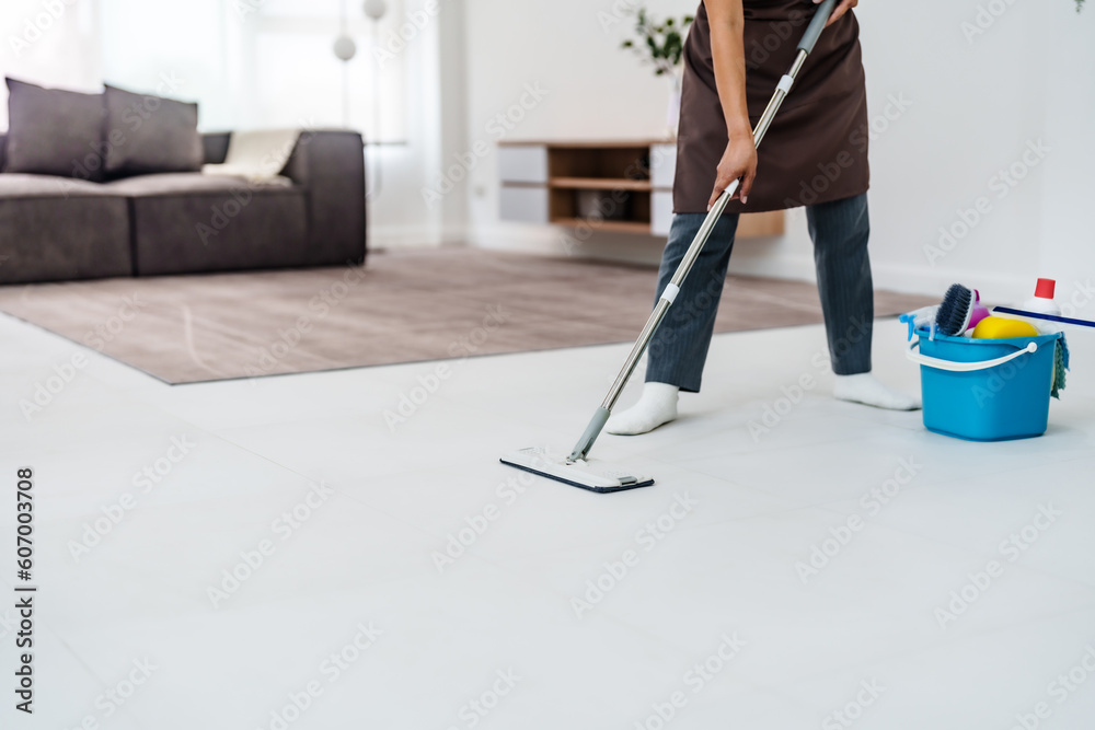 Fototapeta premium Asian woman House wife&nbsp;or housekeeper cleaning&nbsp;at home..