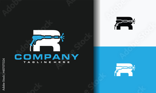 letter R spray water logo