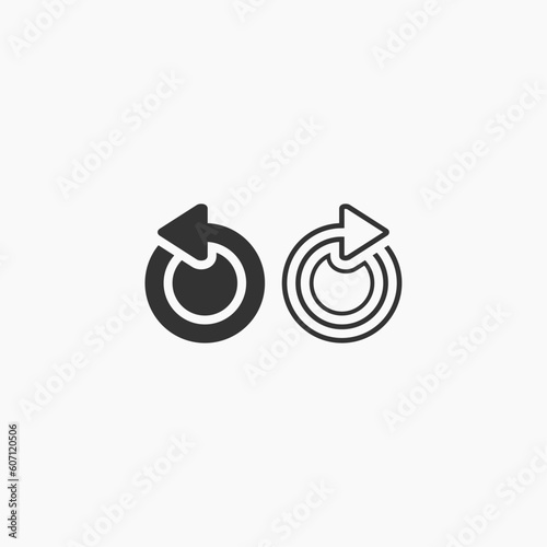 Play arrow silhouette icon set. Rotation circle. Arrow vector collection.