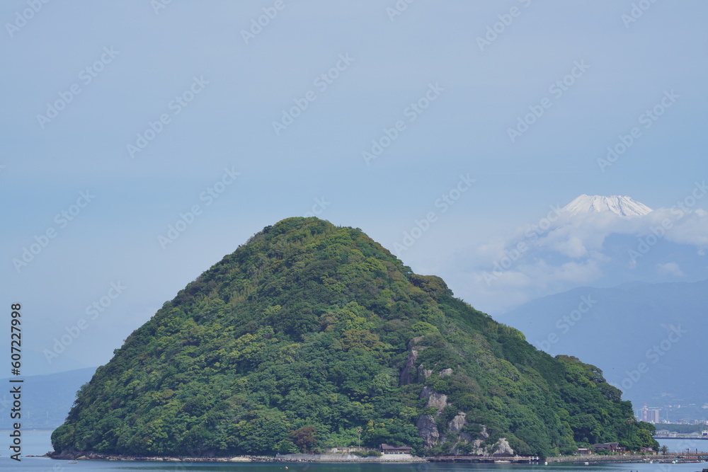 島