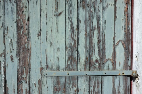 old wooden  olive  mint color wall © Matt