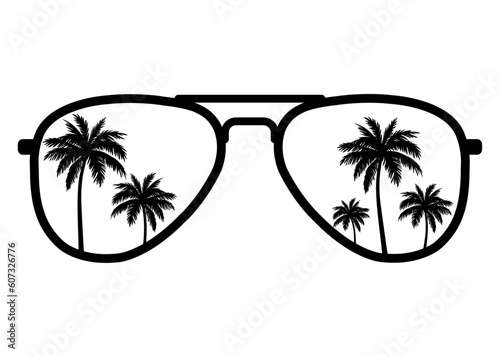Destino de vacaciones. Silueta de gafas de sol con palmeras