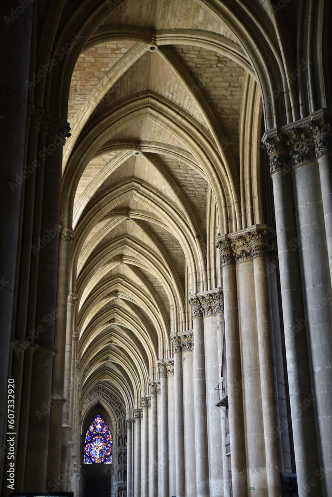 Fototapeta premium Nef gothique de Notre-Dame de Reims. France