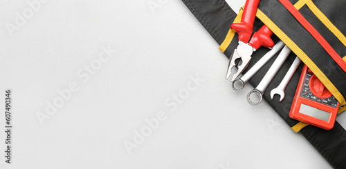 Tool belt with electrical m...