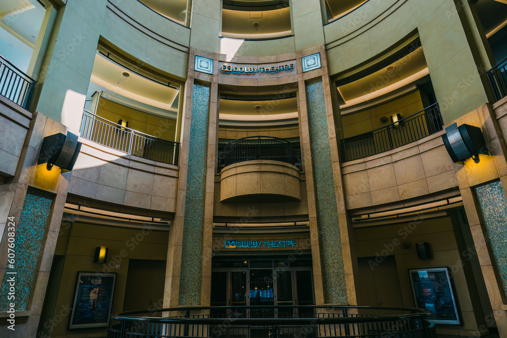 The Dolby Theatre interior, the Ovation Hollywood shopping mall and ...