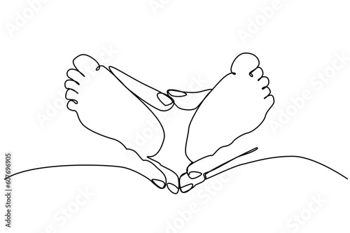 mom dad heart sign baby finger feet line art