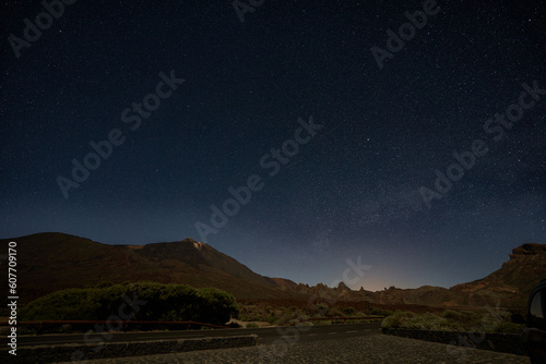 Sternenhimmel in der Landschaft  © Martin