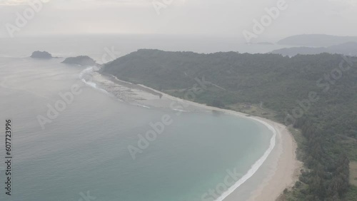 AH - Sea and island