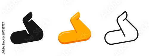 Fried chicken wings vector set. Chicken wing silhouette, barbecue wings icon
