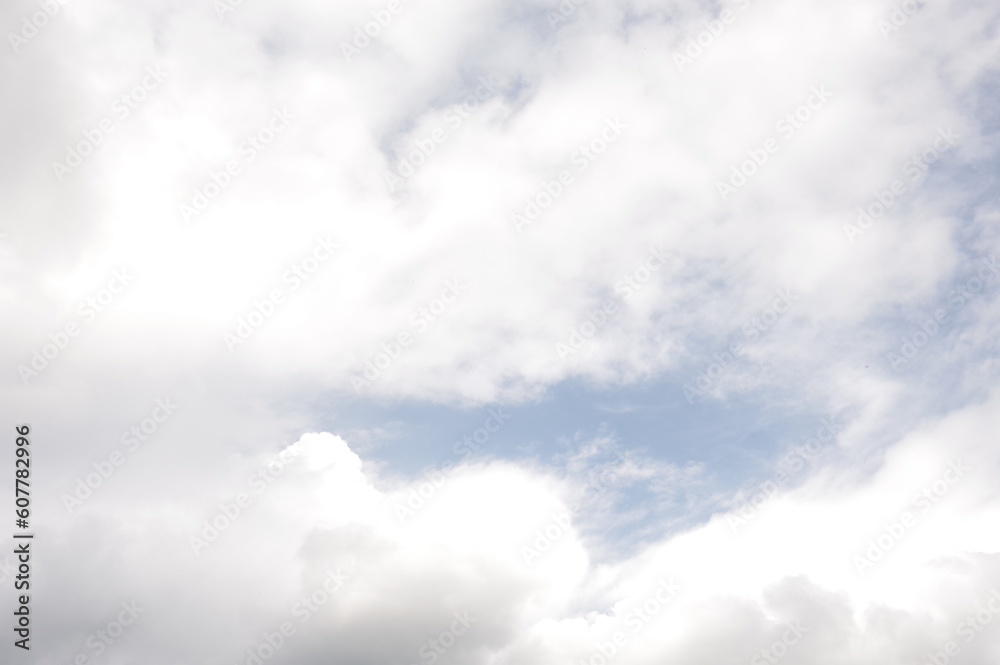 Obraz premium 雲のある空