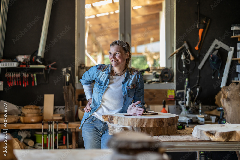 Portrait of confident craftswoman in her workshop
Portrait of confident craftswoman in her workshop