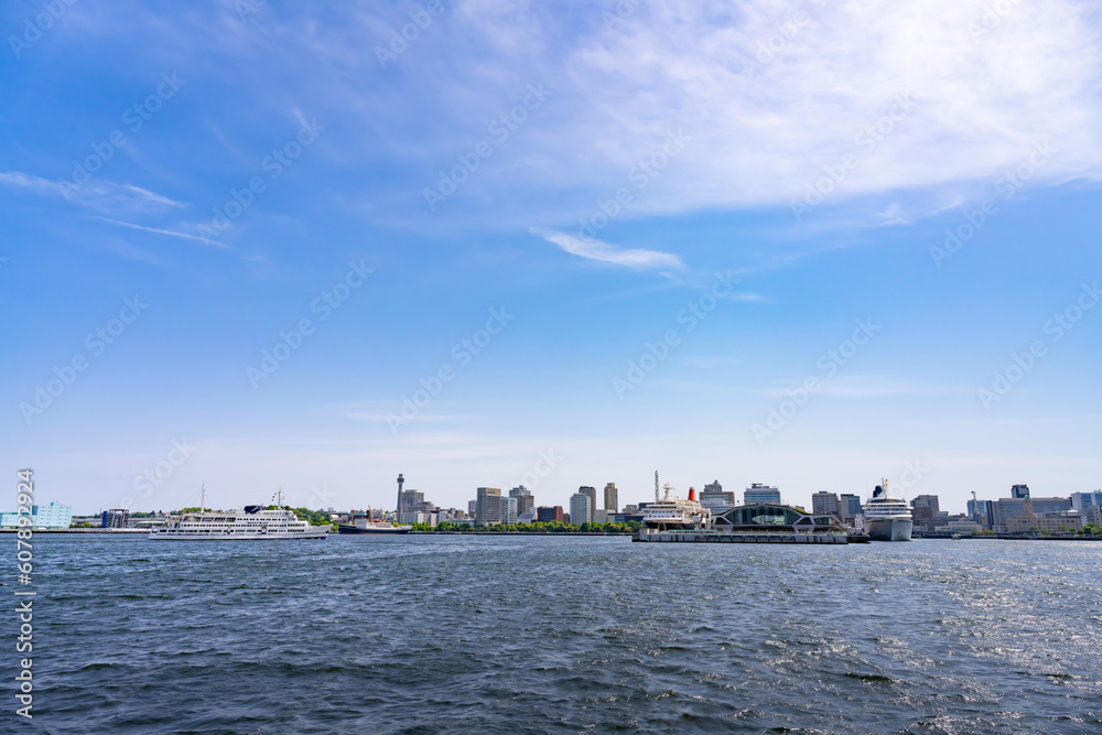 神奈川県横浜市　豪華客船クルーズから見た横浜の風景　ASUKAⅡ