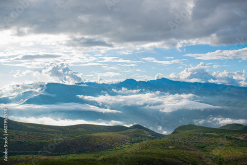 clouds over the mountain © ElvisChavarri