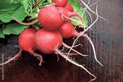 a bunch of fresh radishes, radishes, vegetables