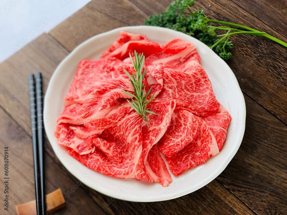 極上ブランド牛のモモ肉12 極上ブランド牛のモモ肉12