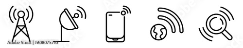 Conjunto de iconos de telecomunicaciones. Concepto de comunicación electrónica. Transmisión de información, dispositivo, conectividad satelital. Ilustración vectorial