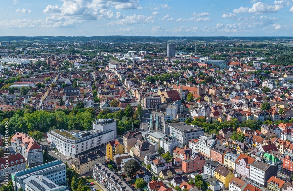 Fototapeta premium Augsburg, Ausblick zum Stadtteil Oberhausen 