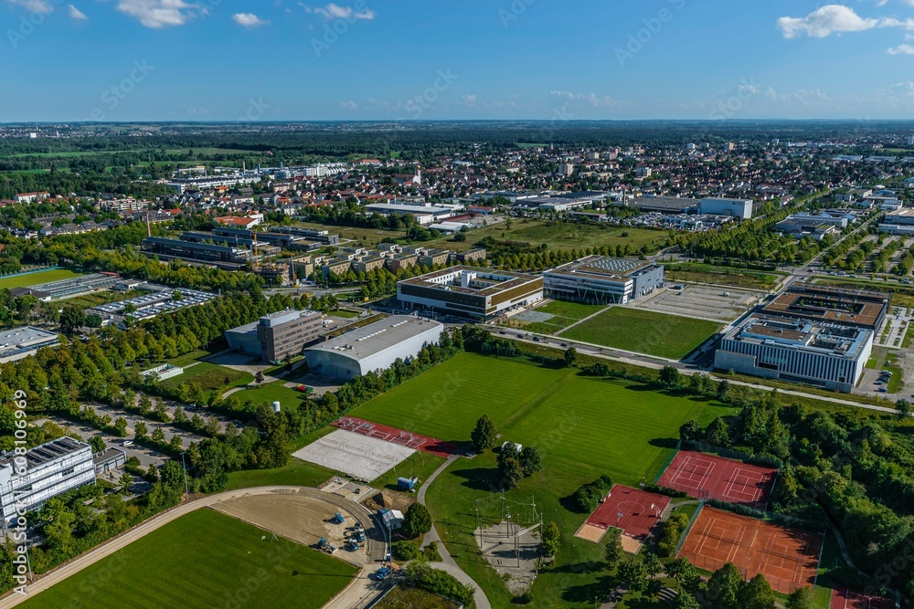 Augsburg - das Univiertel im Luftbild, Ausblick auf Gebäude von Institutionen und Forschungseinrichtungen
