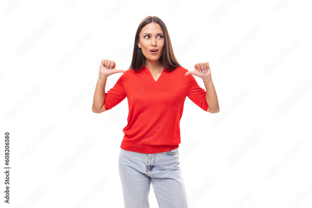 30 year old caucasian woman with straight dark hair dressed in a red shirt is inspired by an idea on a white background with copy space 30 year old caucasian woman with straight dark hair dressed in a red shirt is inspired by an idea on a white background with copy space
