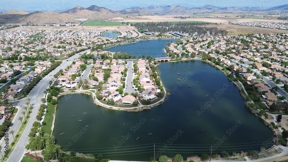 Fototapeta premium Aereal view of Menifee Lake, in Menifee, California