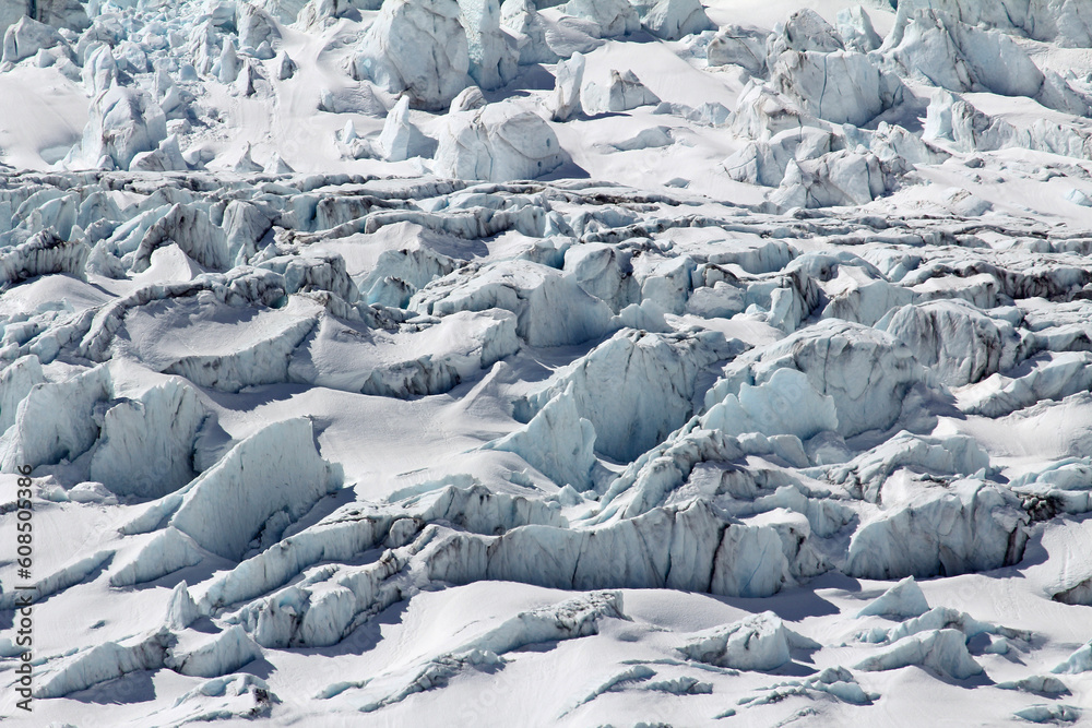 The serac close up = Athabasca - Canada