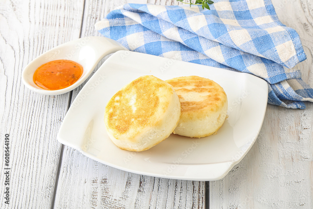 Baked cheesecakes with fruit jam Baked cheesecakes with fruit jam