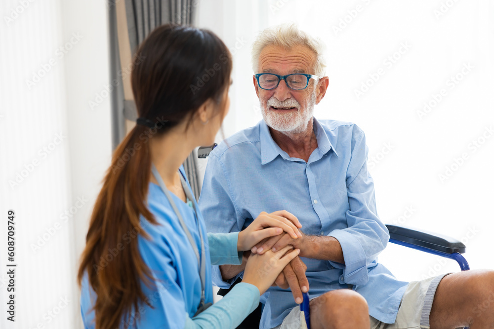 encourage. Professional caregiver nursing visit elderly patient at home. Nurse assisting senior patient at nursing home. encourage. Professional caregiver nursing visit elderly patient at home. Nurse assisting senior patient at nursing home.