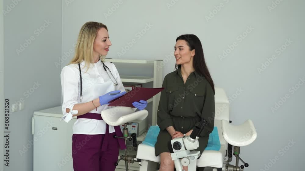 4k Video Consultation With Gynecologist Before Colposcopy And Pap Test Procedure To Closely