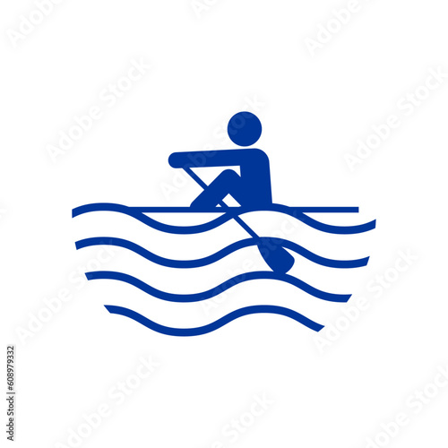 Logo club de piragüismo. Silueta de remero en kayak o canoa con olas de mar