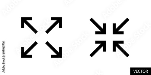 Full screen and exit full screen, maximize and minimize, expand and reduce icons in line style design for website, app, ui, isolated on white background. Editable stroke. Vector illustration.