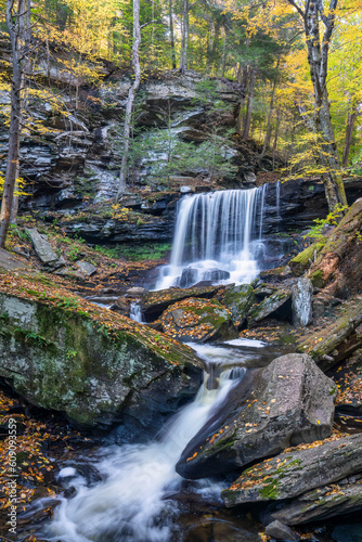 Fototapeta Naklejka Na Ścianę i Meble -  Autumn waterfall at Ricketts Glen State Park - Pennsylvania -  Reynolds Falls 