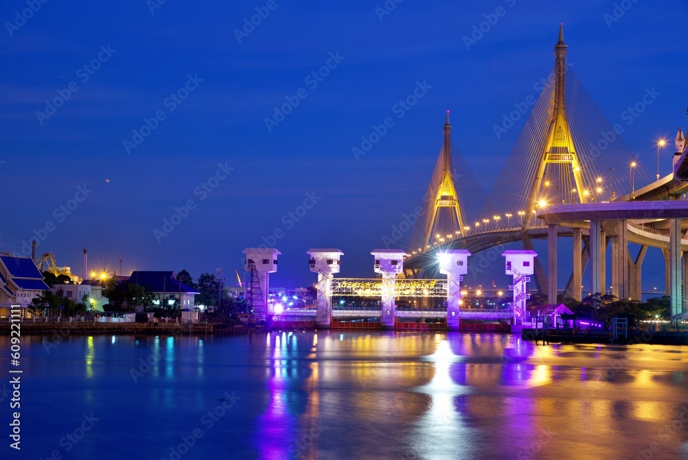 Obraz premium city by night