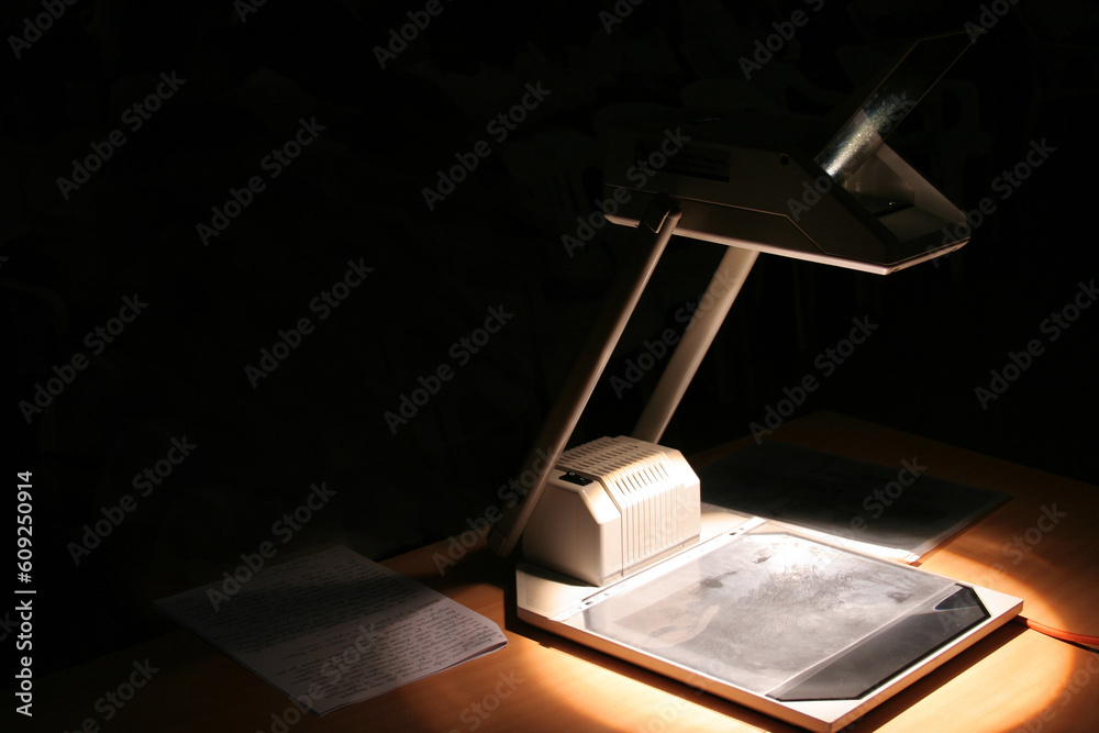 Εκτύπωση καμβά Business presentation using Overhead Projector