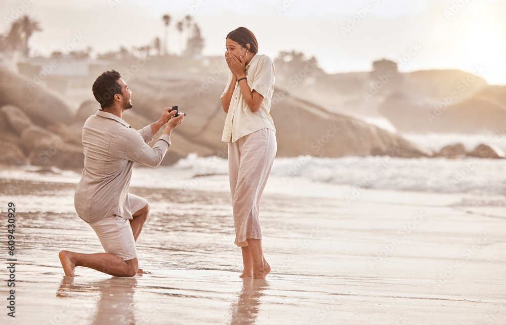Ταπετσαρία Couple at beach, surprise proposal and engagement with love and commitment with ocean and people outdoor