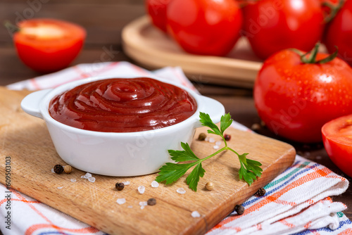 Bowl of ketchup or tomato sauce