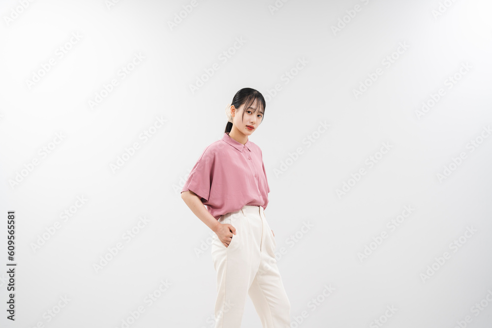 爽やかな若い女性 爽やかな若い女性
