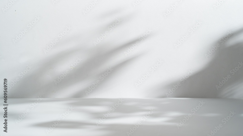 Obraz premium Abstract gray studio background for product presentation, copy space