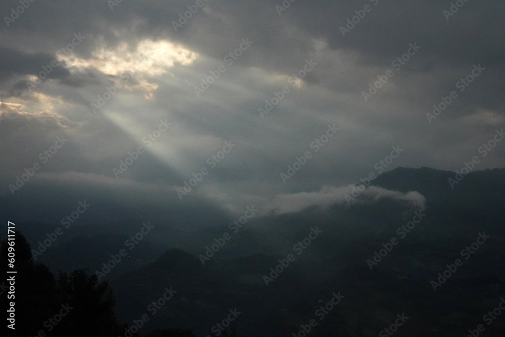 Sun and Dark Cloud play the Phenomena at Sikkim Offbeat Village Lungchok