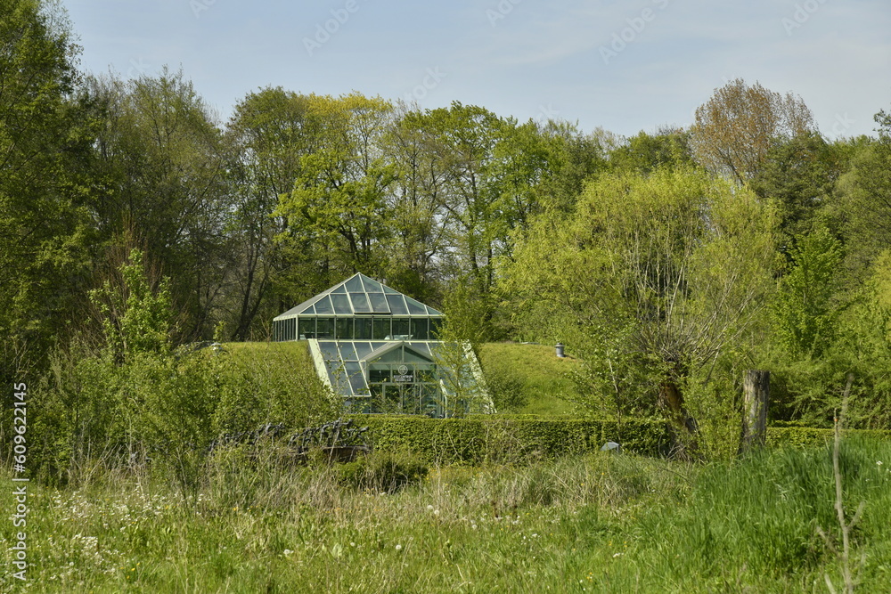 Broussailles devant le laboratoire des plantes au domaine provincial de Kessel-Lo à Louvain 