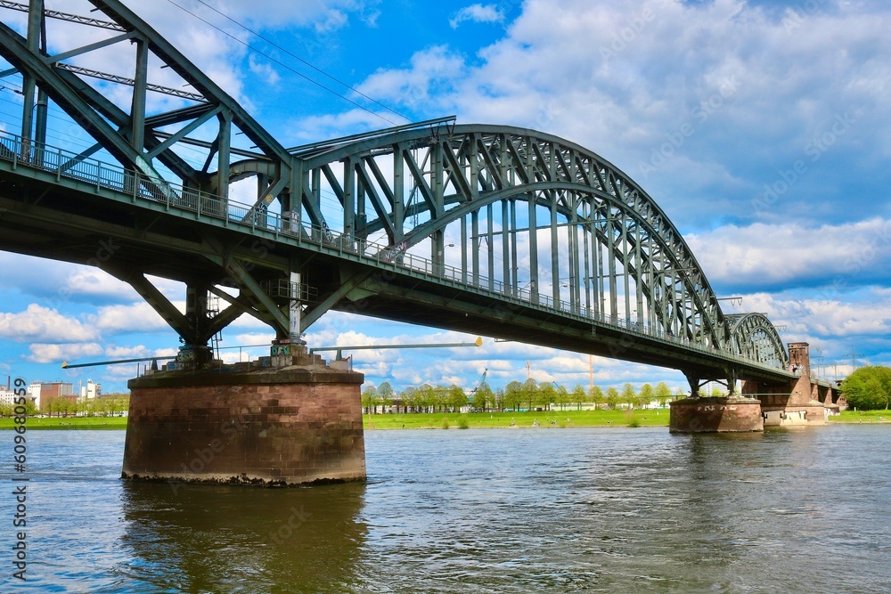 Köln, Südbrücke 