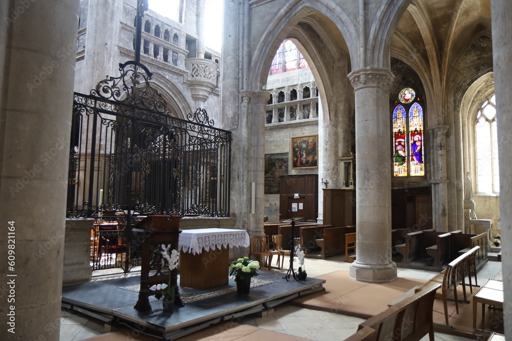 La basilique Saint Jean Baptiste, de style gothique, ville de Chaumont