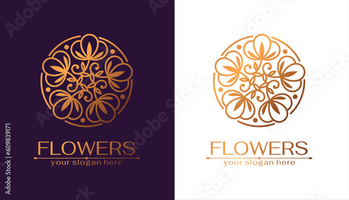 Flower logo. Cotton flower in a circle. Cotton flower. Logo in trendy linear style for clothing, hotel, cosmetics logo.